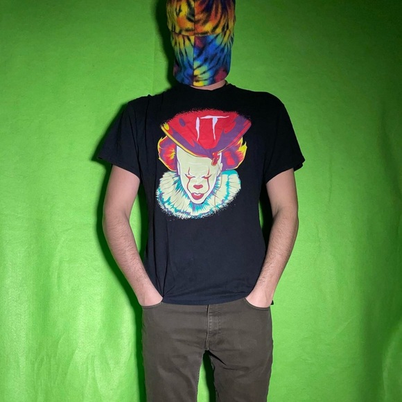 IT The Movie Clown Pennywise Horror scary Graphic T-Shirt in black color - Picture 6 of 7